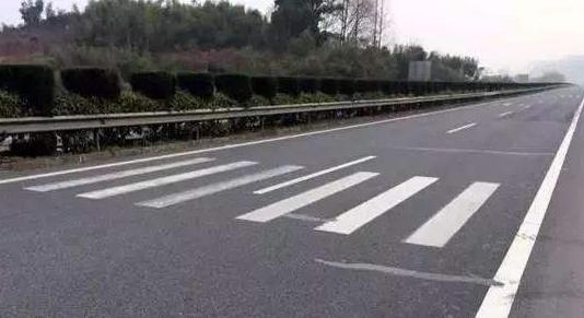 高速公路上標線詳解